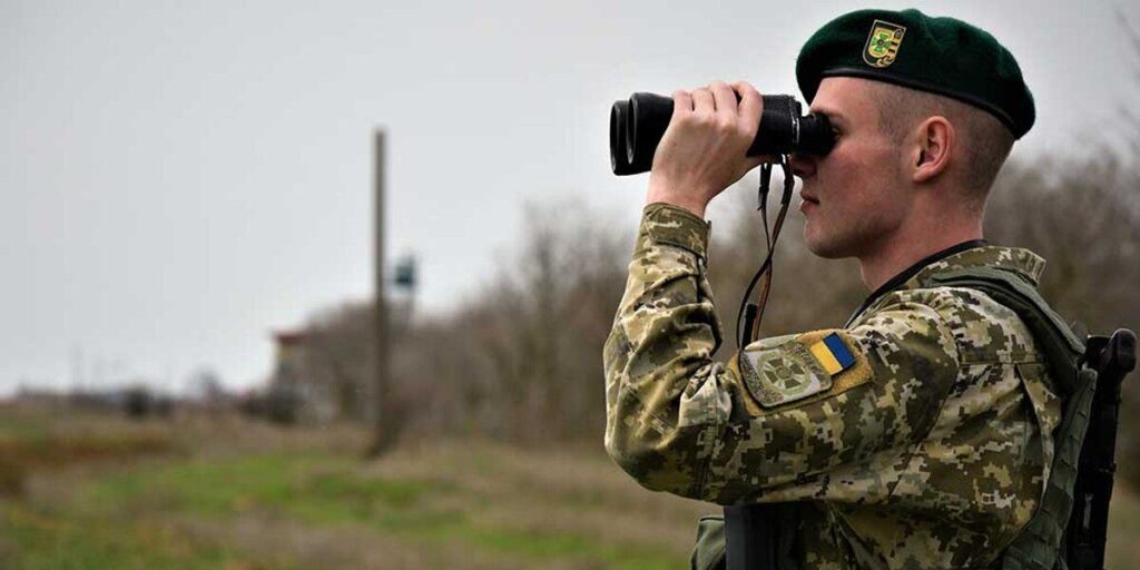 Переплили Дністер: прикордонники затримали двох юнаків-«нелегалів»