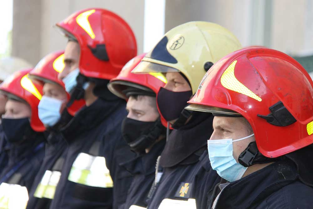 Вінницькі вогнеборці провели спецнавчання з ліквідації пожежі на енергетичному підприємстві