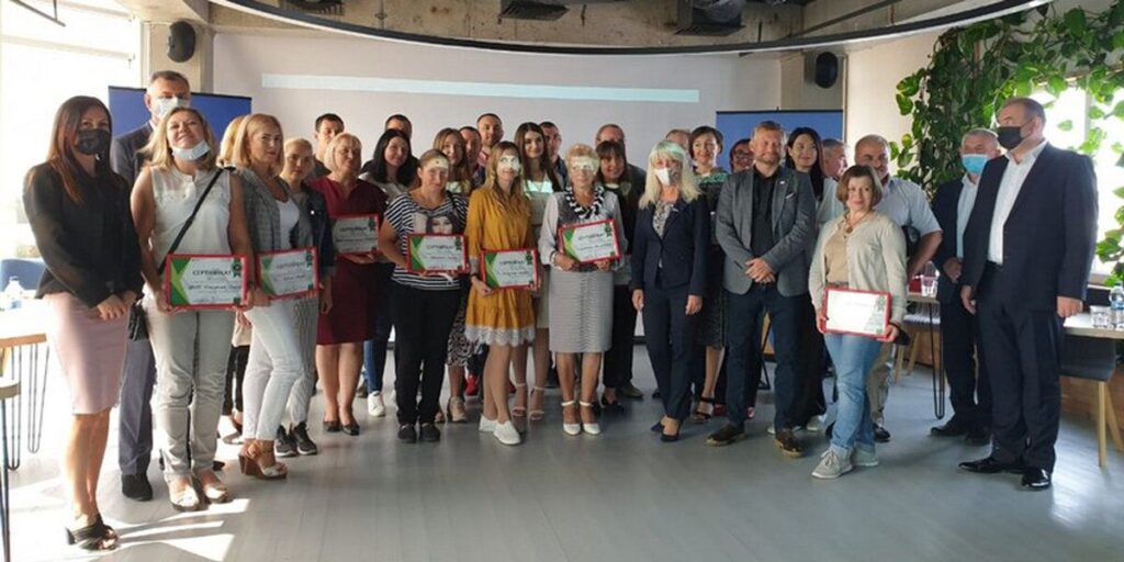 Тридцять переможців обласного конкурсу стартапів отримали грантові сертифікати на загальну суму 1,4 млн грн