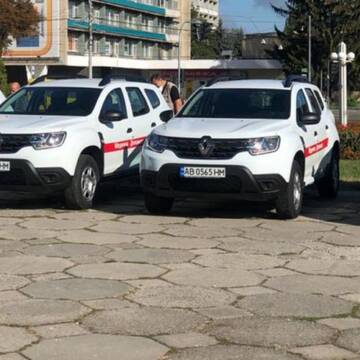 Медикам з районів Вінниччини вручили ключі від 40 нових авто