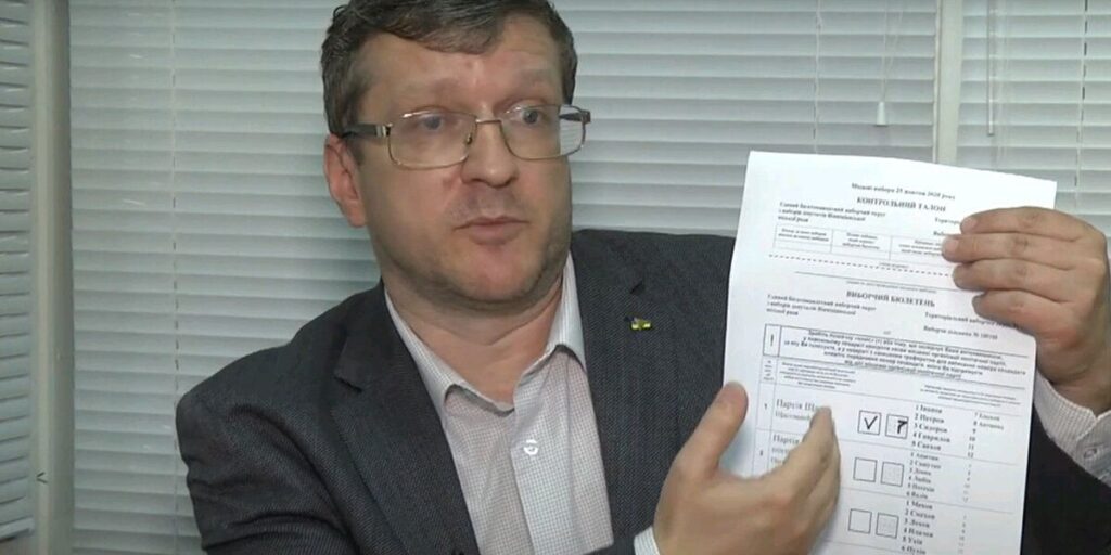 Вінничанам розповіли, як заповнювати бюлетені