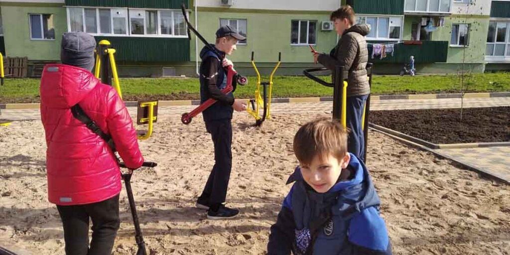 В Агрономічному збудували новий дитячий майданчик