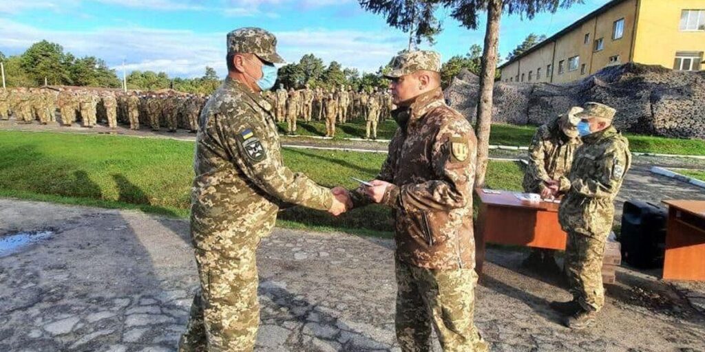 В Гайсинському районі до Дня захисника України відзначили військових