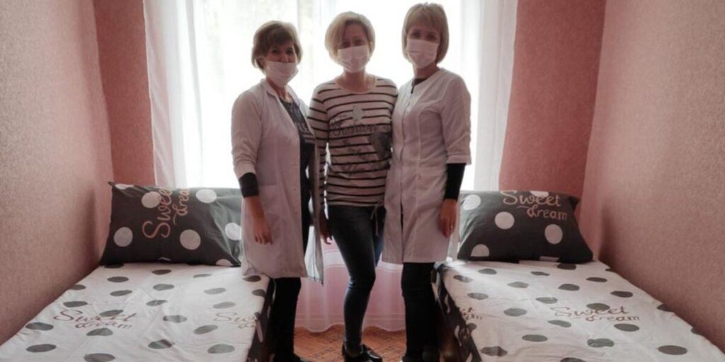 У Вільшанці в денному стаціонарі стараннями благодійників замінили ліжка на нові