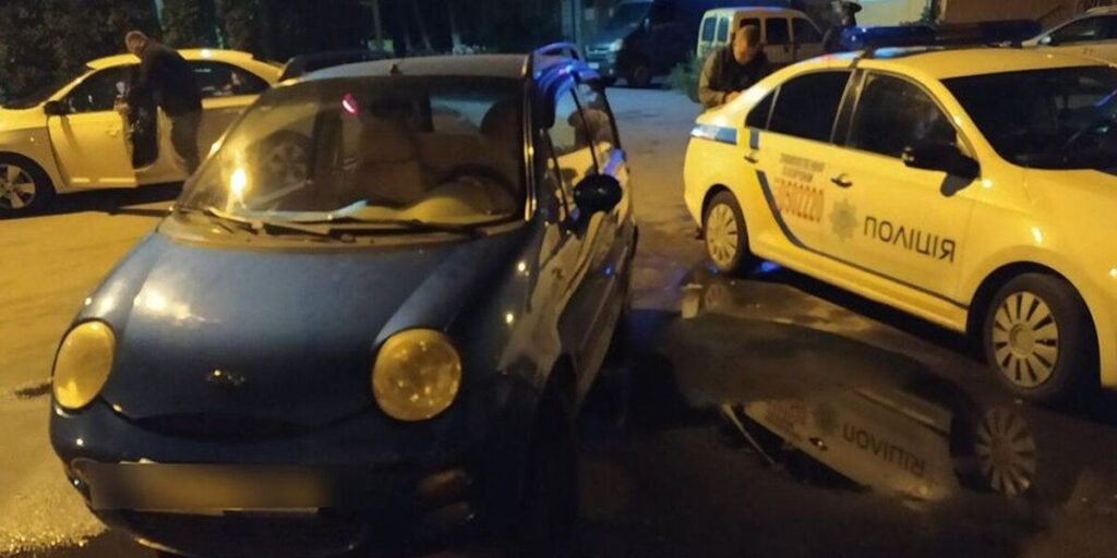 У центрі Вінниці затримали чоловіка, який погрожував вбити вінничанина