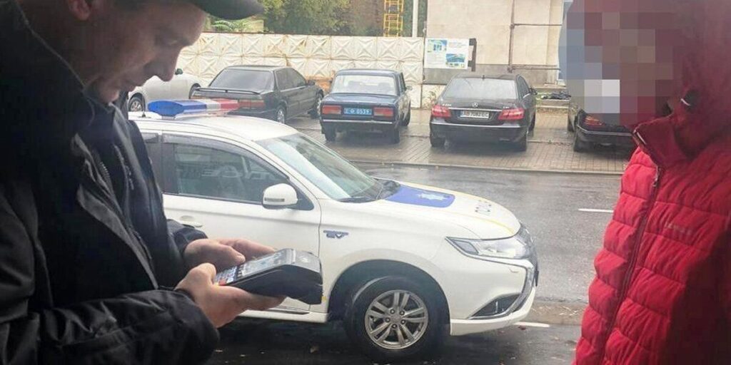 Вінницькі водії зможуть сплачувати штрафи на місці – через мобільні термінали