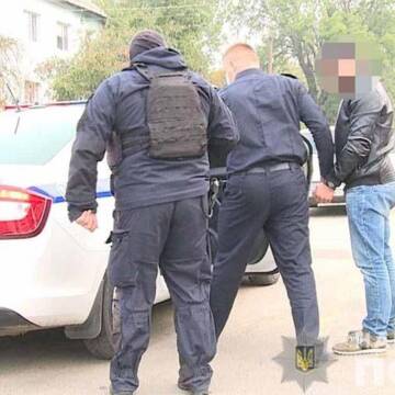 Чоловікам, які напали на виборчу комісію у Тульчині, оголосили про підозру