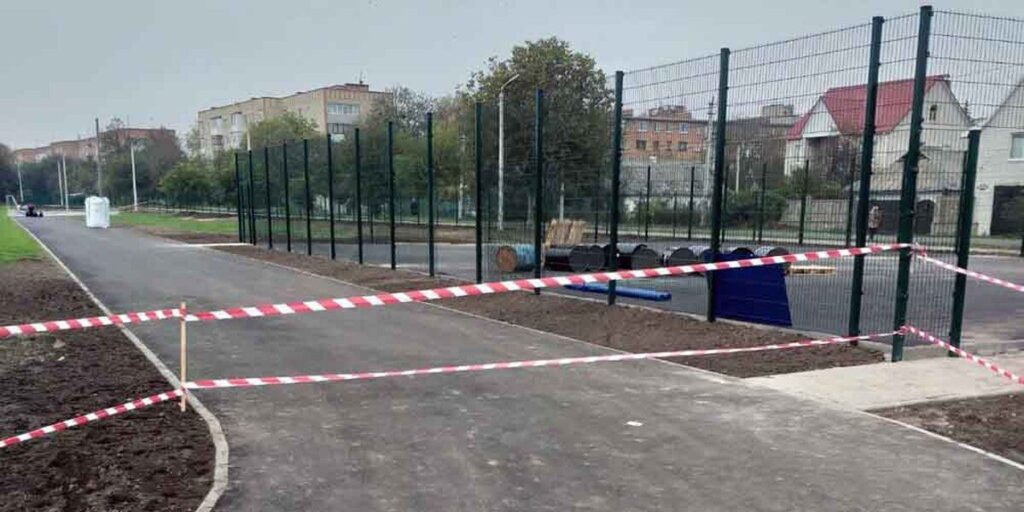 Вхід на міський стадіон Калинівки тимчасово закрили