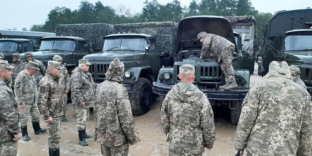 Військові перевірили технічний стан бойових машин