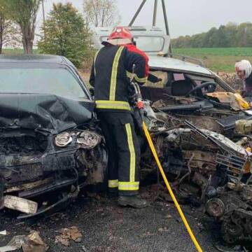 На Вінниччині зіштовхнулись дві автівки: постраждало четверо людей