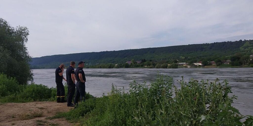 Вінничан попередили про підвищення рівня води у притоках Дністра