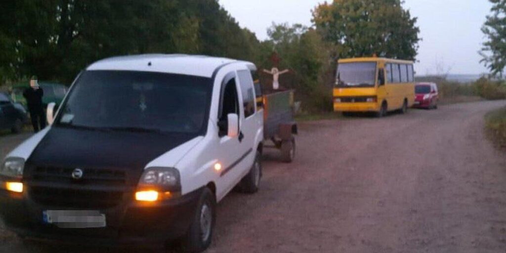 У Могилів-Подільському районі 11-річний хлопчик потрапив під колеса авто
