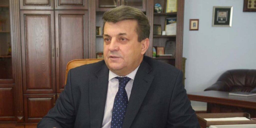 Анатолій Олійник, голова Вінницької обласної ради: Доводилось боротися з кнопкодавами та «недисциплінованістю» депутатів