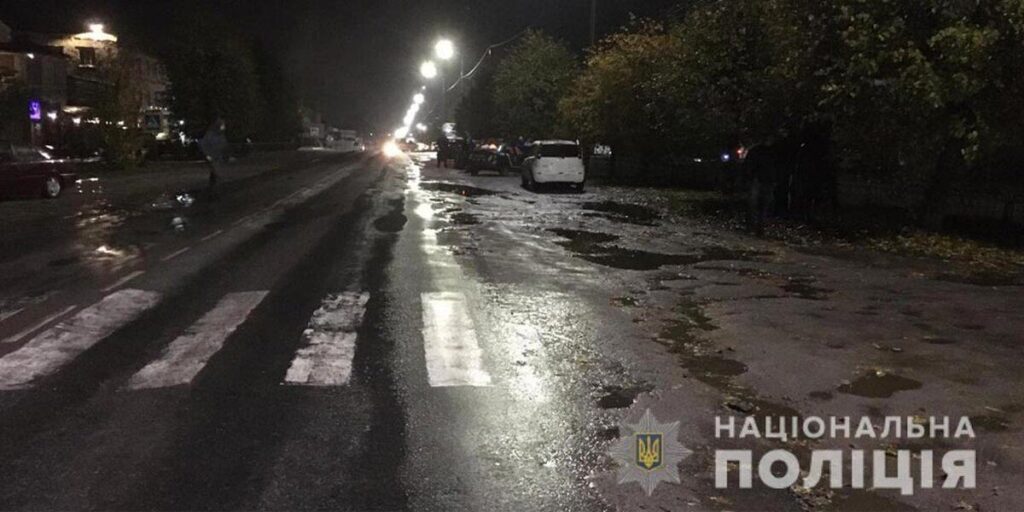 В Калинівці водій за кермом Nissan збив на переході 13-річного школяра