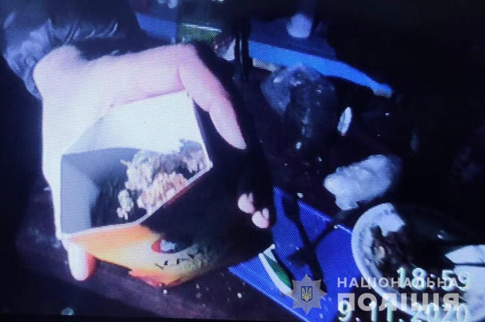 В Томашпільському районі у чоловіка вилучили 1,5 кг наркотиків