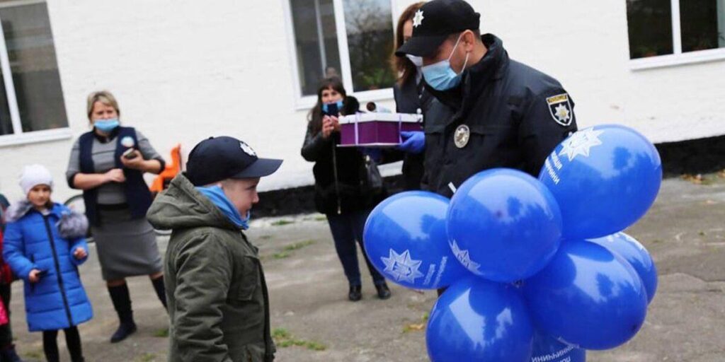 Вінницькі поліцейські здійснили мрію маленького вінничанина