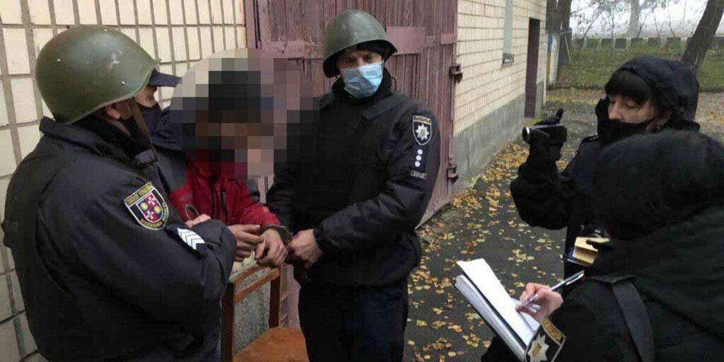 У Вінницькому районі чоловік погрожував гранатами охороннику сільгосптовариства