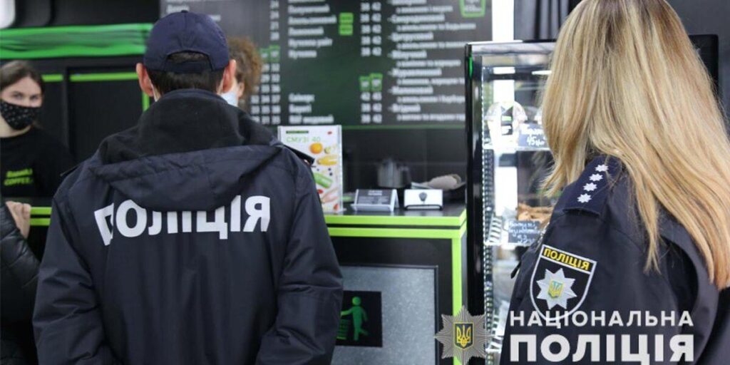 Впродовж вихідних поліцейські склали 27 адмінпротоколів на порушників карантинних обмежень