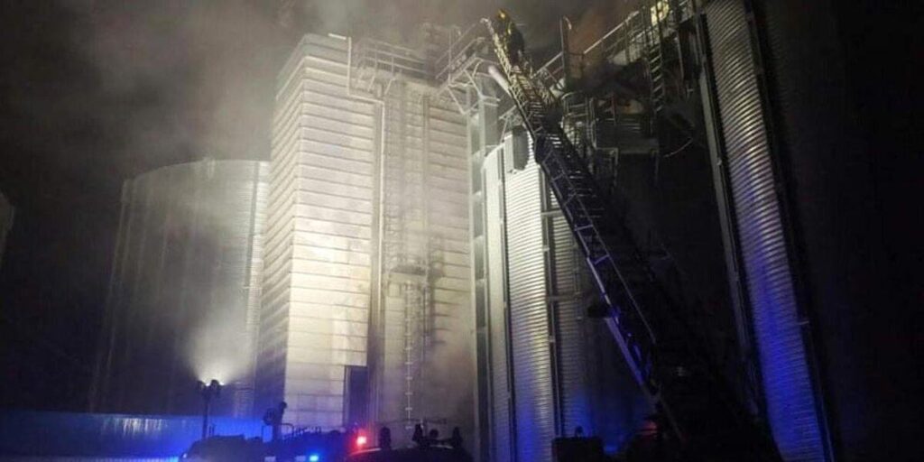 В Тульчинському районі на хлібоприймальному підприємстві сталась пожежа