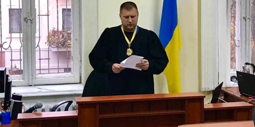 Голову ОТГ, якого підозрюють в отриманні неправомірної вигоди, триматимуть під вартою