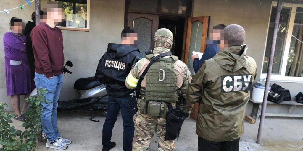 На Вінниччині викрили схему незаконної легалізації в Україні громадян Росії та ОРДЛО