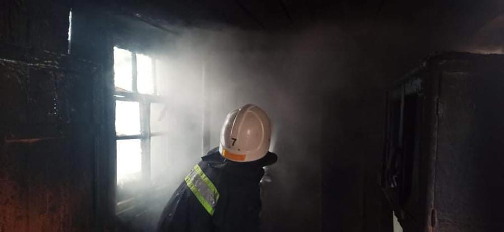 У неділю вінницькі вогнеборці двічі гасили пожежі в господарчих будівлях