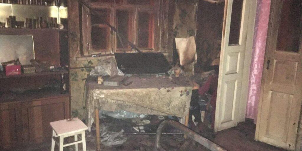 В Барському районі під час пожежі загинуло двоє людей