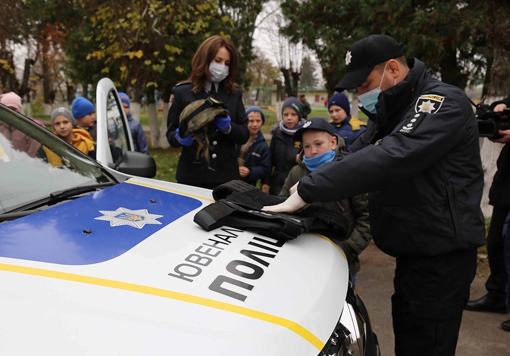 Вінницькі поліцейські здійснили мрію маленького вінничанина 