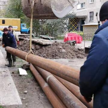 У Вінниці на одній з вулиць замінили 72 метрів тепломережі, яка живить 13 будинків