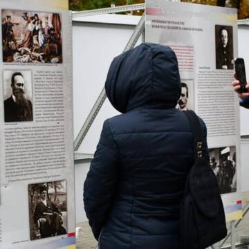 На Європейській площі триває виставка до 100-річчя Варшавської битви