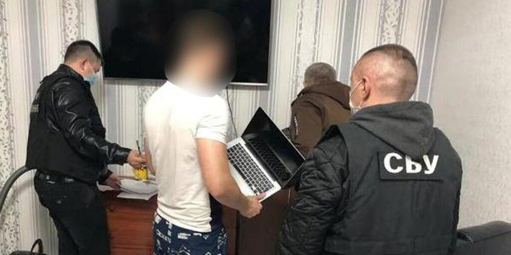 Вінницькі силовики викрили групу хакерів, які "зламали" один із вишів