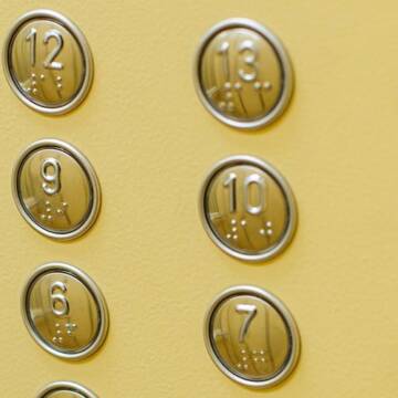 З початку року у Вінниці відремонтували 22 ліфти
