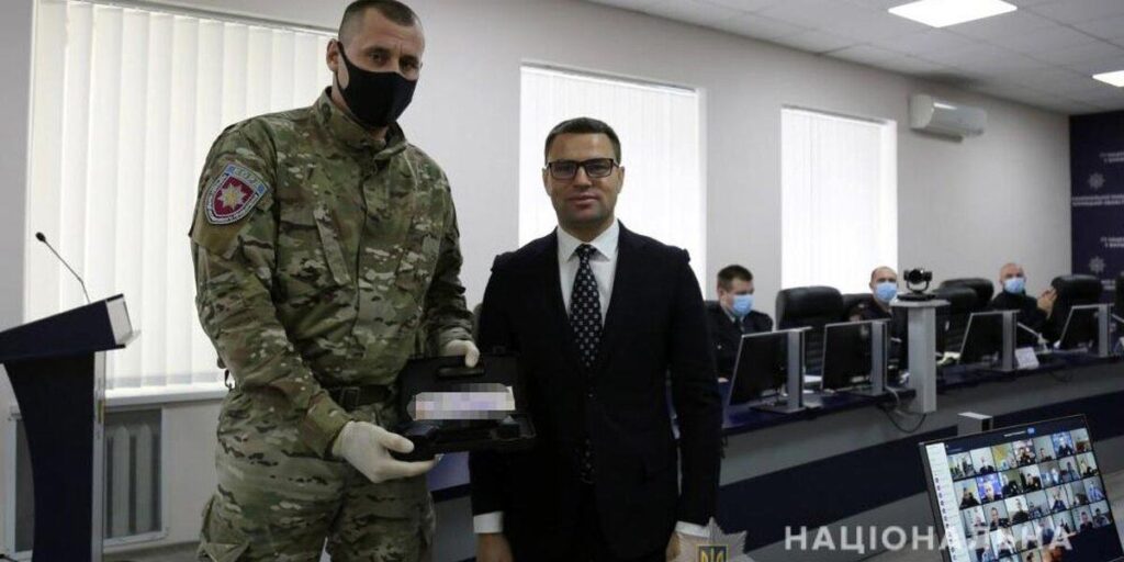 Вінницьких КОРДівців відзначили нагородною зброєю