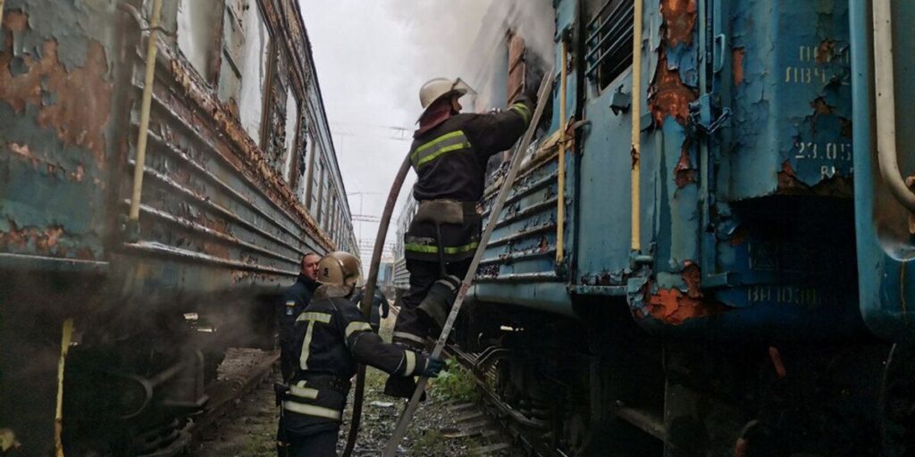 У Вінниці на вокзалі горіли два вагони