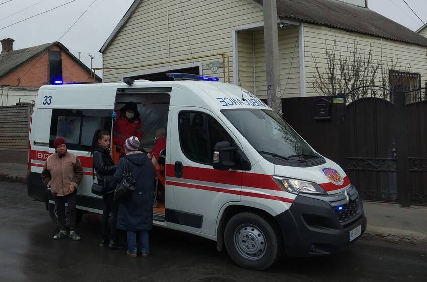 Сусіди врятували вінничанина з палаючого будинку