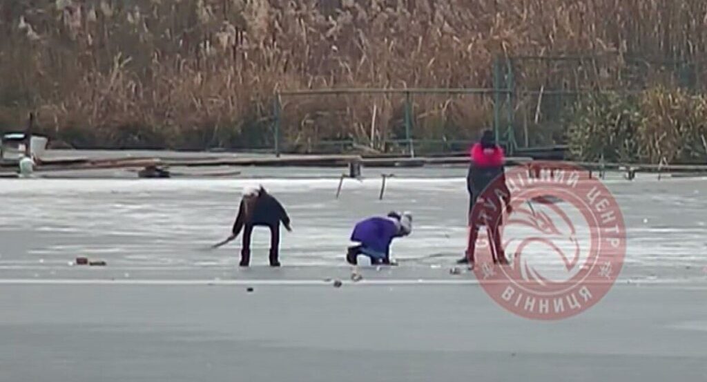 Вінницькі дітлахи ледь не пішли під кригу Південного Бугу