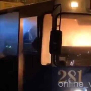 У Вінниці загорівся тролейбус. Відомо, що з пасажирами та водієм