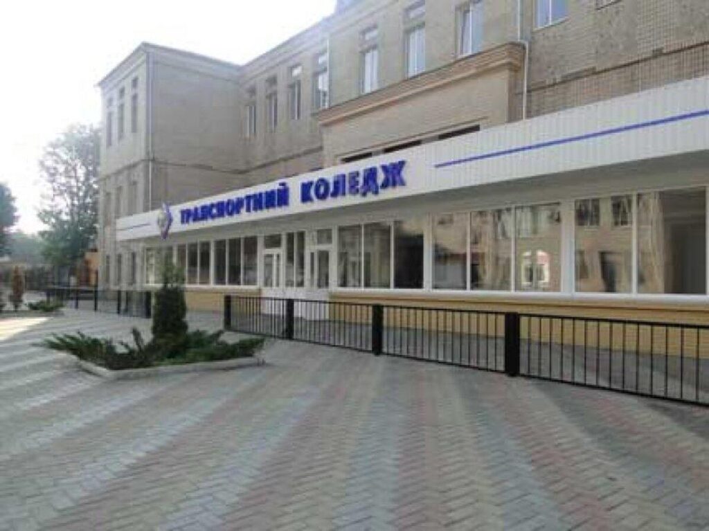 Вінницькому транспортному коледжу повернули у власність понад гектар землі