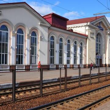Припинено рух потягу, який зупинявся у Вінниці