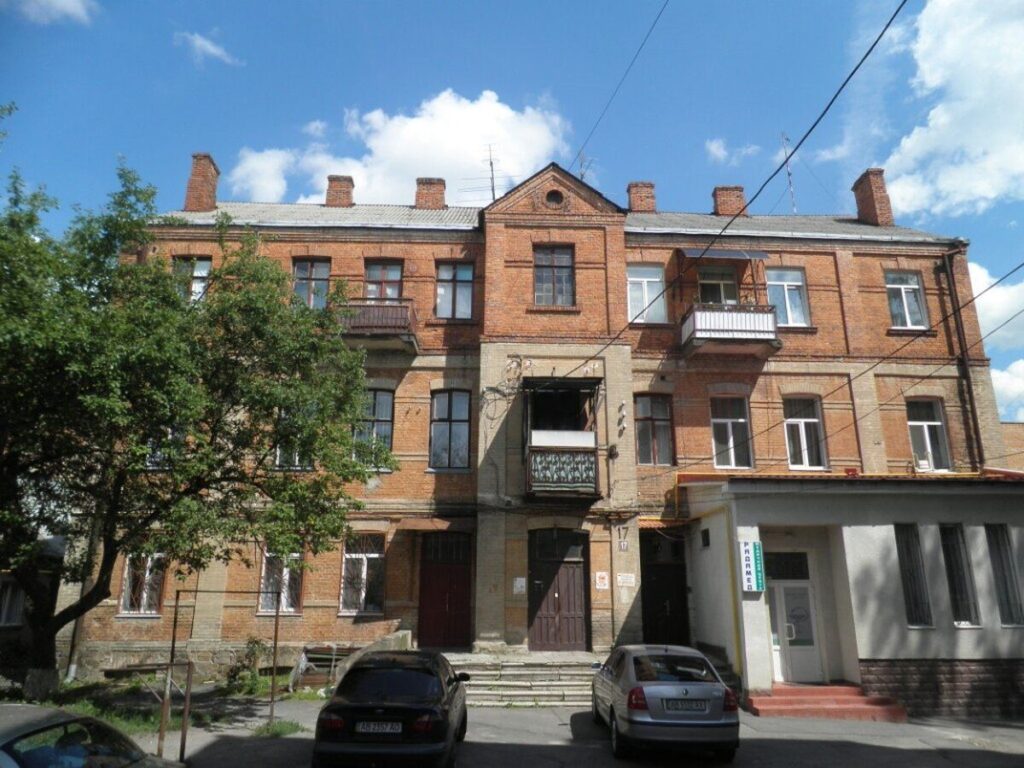 У історичному центрі Вінниці заберуть рекламні вивіски