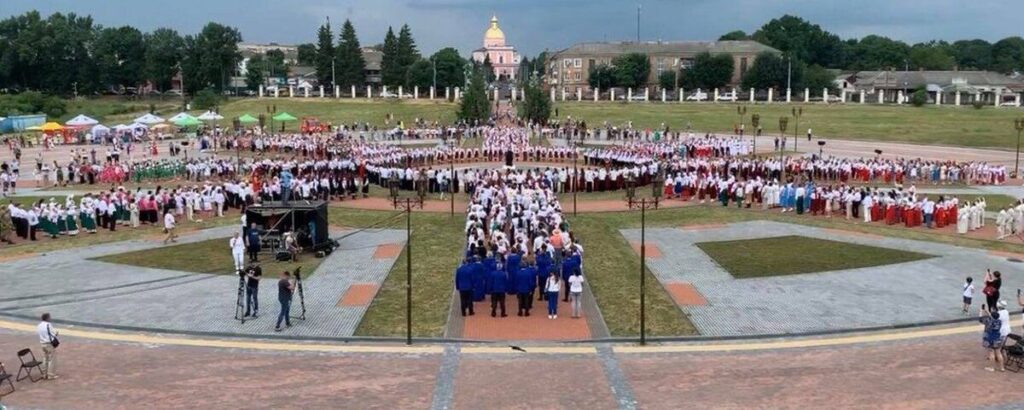 На Вінниччині встановили рекорд з наймасовішого виконання «Щедрика»