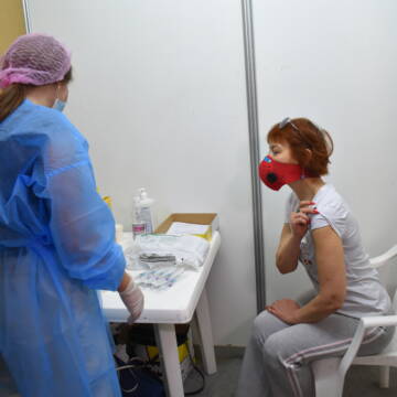Центр вакцинації від коронавірусу розпочав роботу у Вінниці