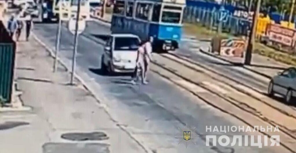 У ДТП на Батозькій постраждало дві людини