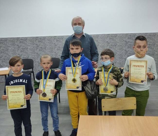 У Вінниці відбувся відкритий чемпіонат міста з шашок серед юнаків та дівчат