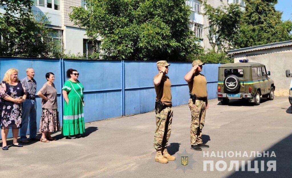 Загін вінницьких поліцейських вирушив у зону проведення ООС