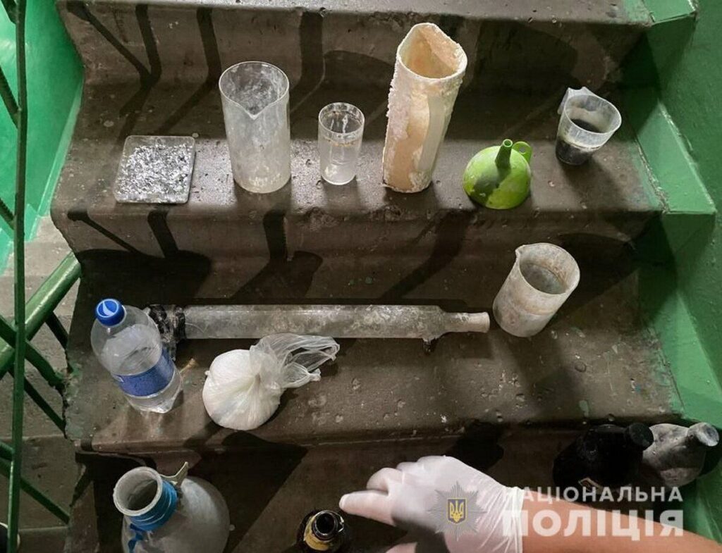 У вінничанина вдома виявили нарколабораторію