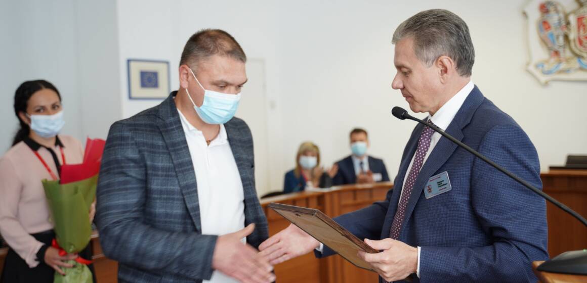 Вінницькому учаснику АТО вручили сертифікат на придбання автомобіля