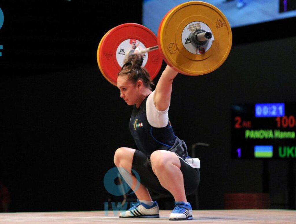 Важкоатлетка Анна Панова стала кращою спортсменкою місяця