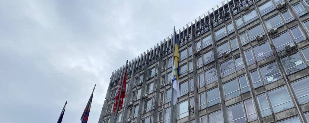У центрі Вінниці підняли прапор Національного олімпійського комітету України