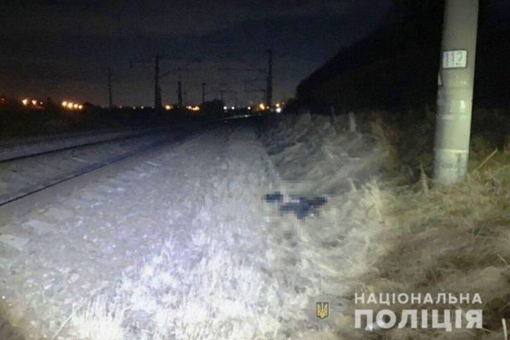 У Вінниці двоє підлітків потрапили під потяг